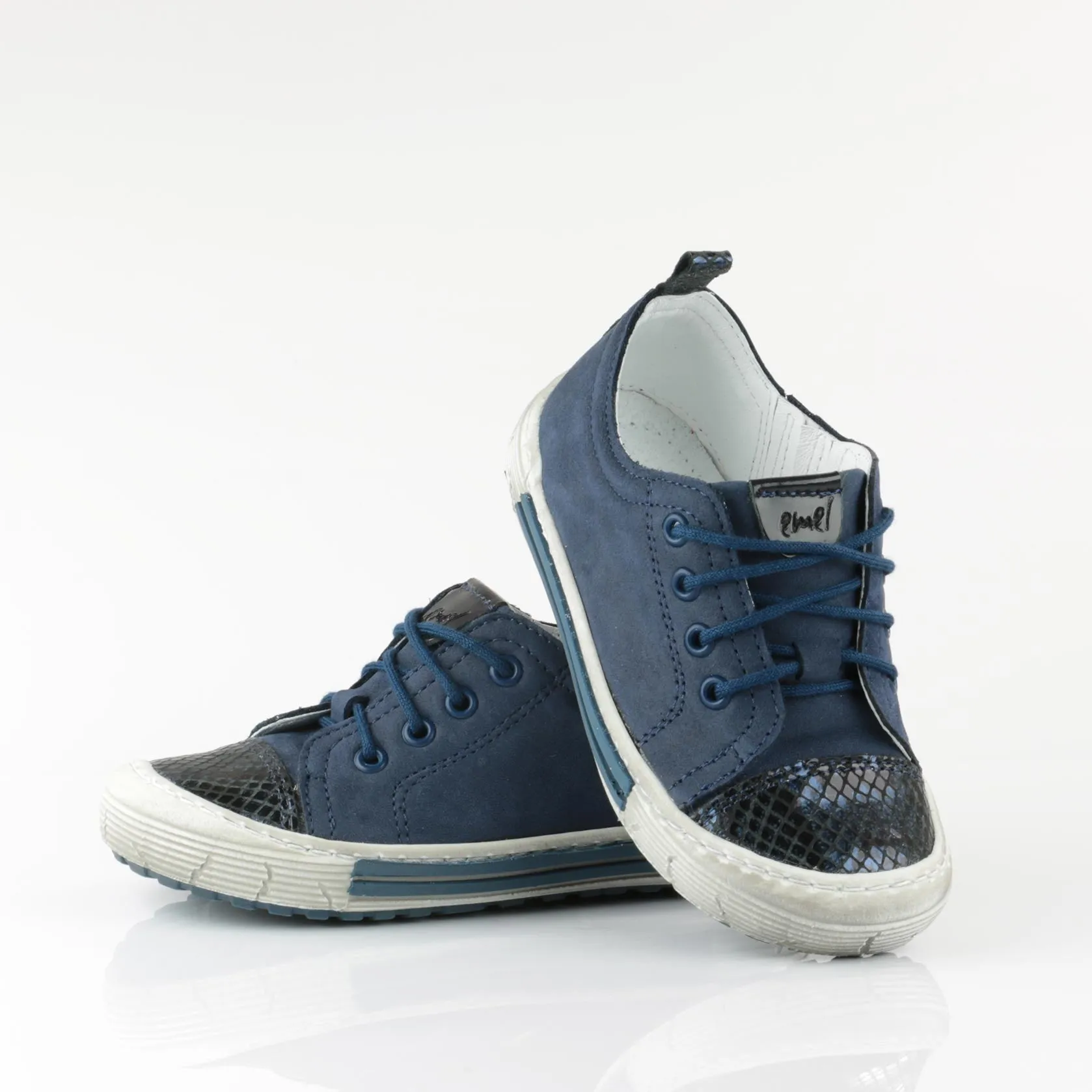 (2592-2) Navy Girl Low Lace Up Trainers