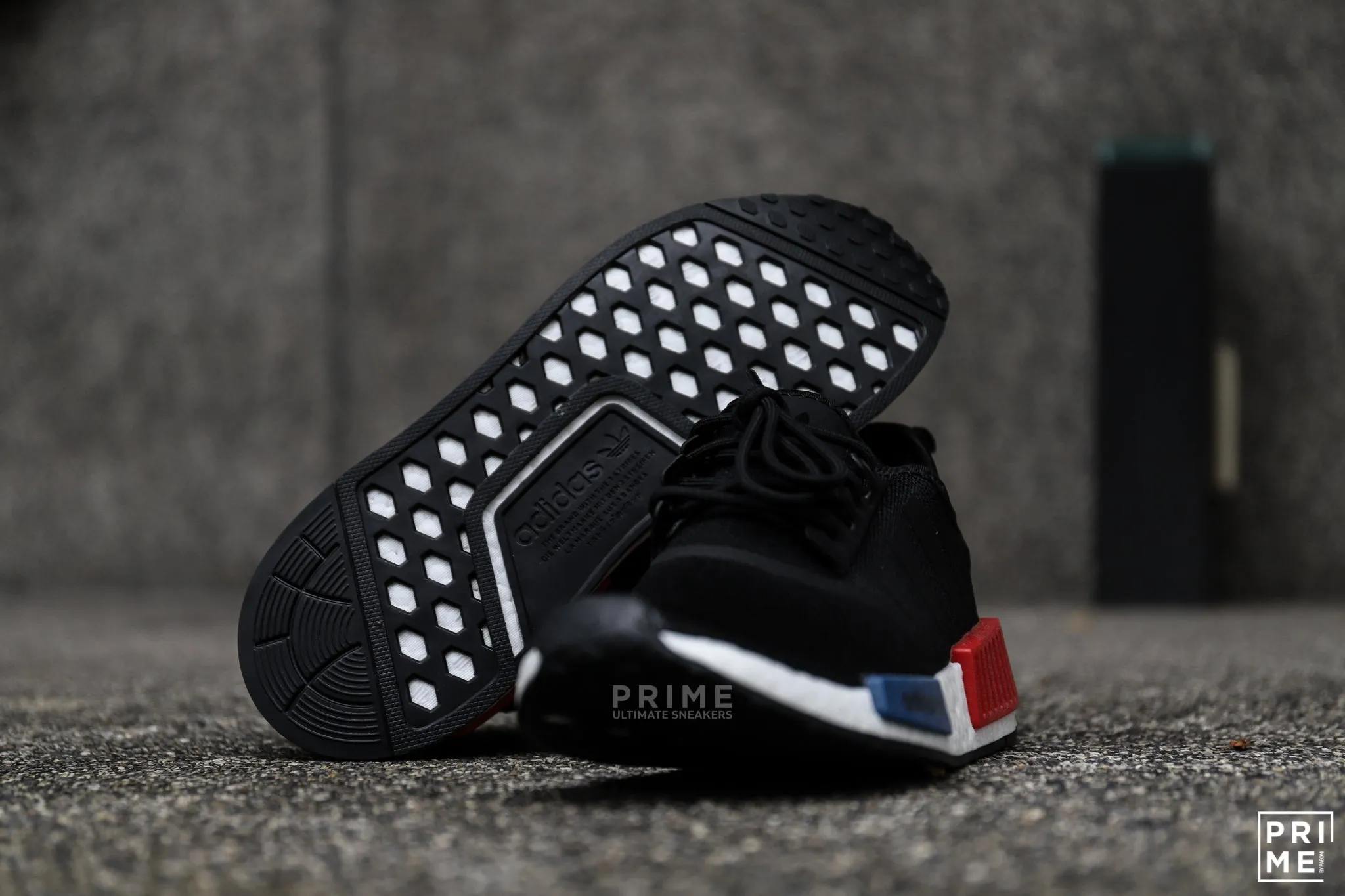 Adidas NMD R1  OG Core Black / Blue / Red (GZ7922)