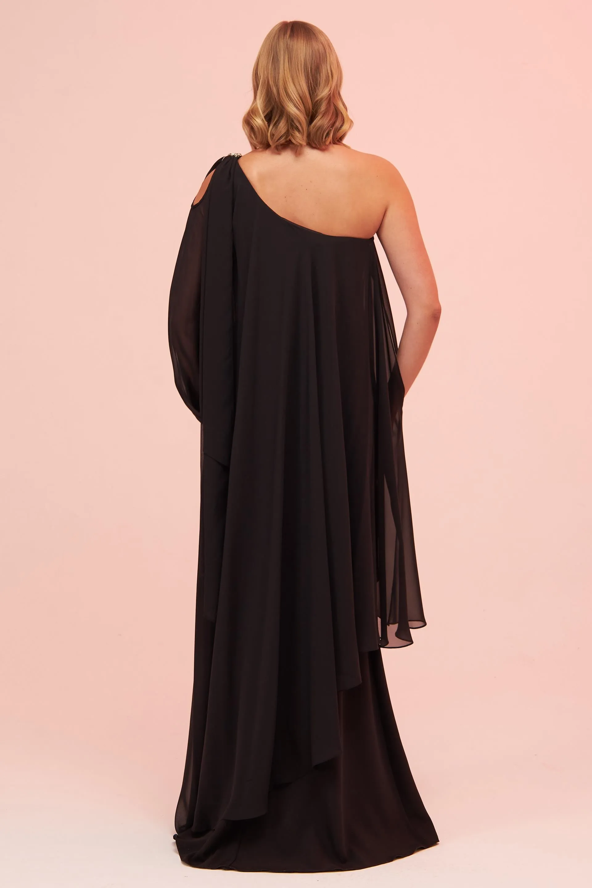 Angelino Black Single Sleeve Slit Plus Size Chiffon Evening Dress