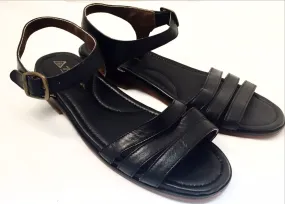 Black Tri Sandal