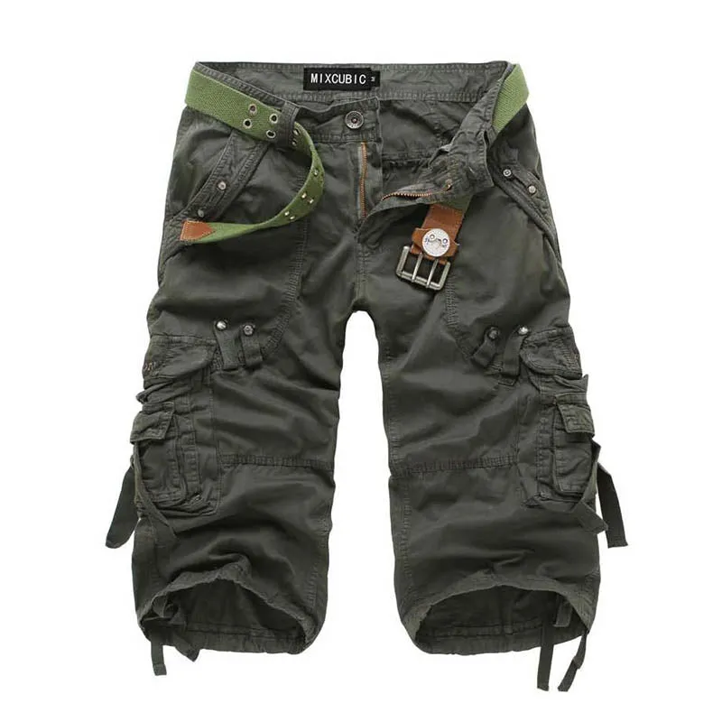 Calf-length Solid Color Multi-pocket Men Shorts