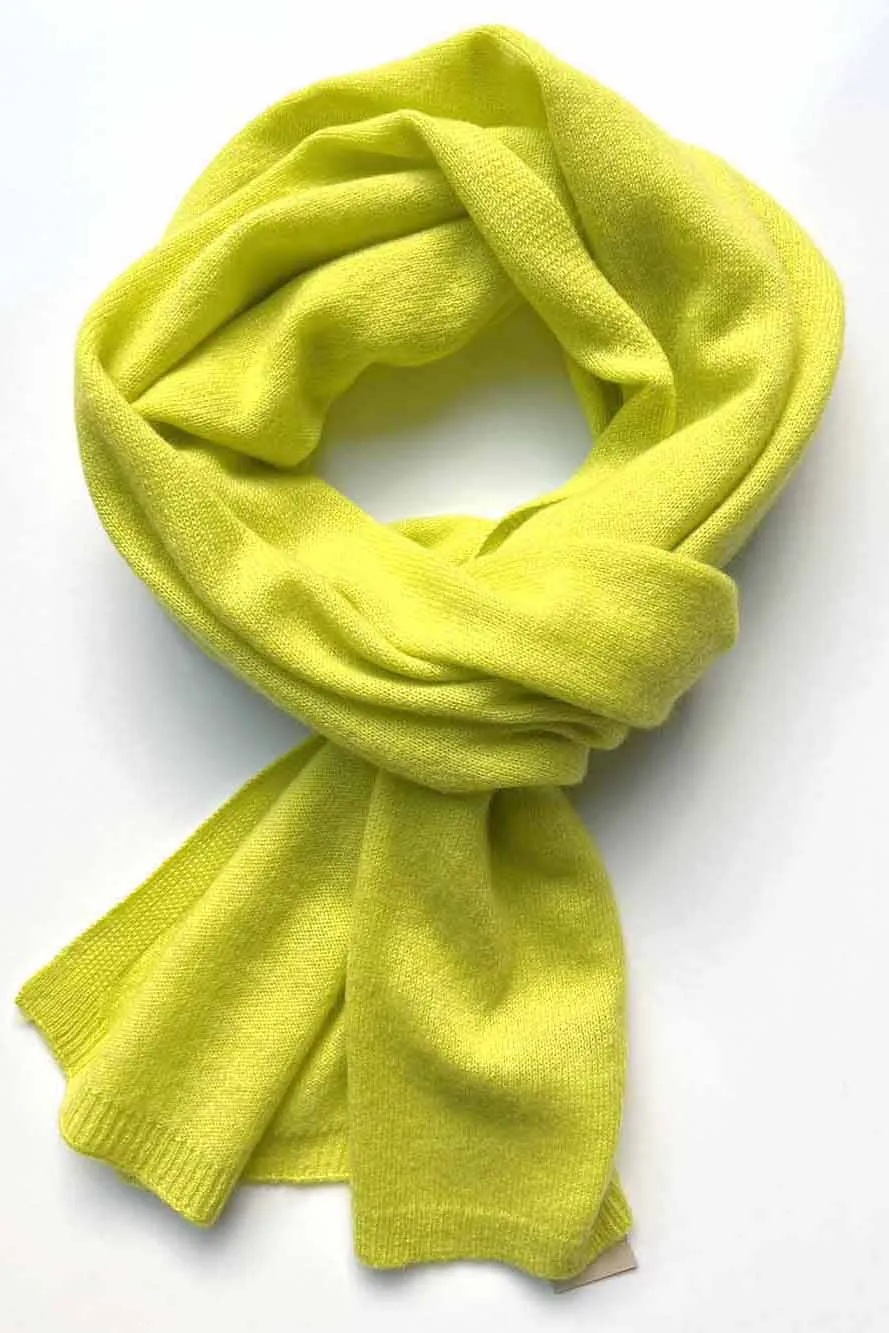 Cashmere scarf in neon yellow green