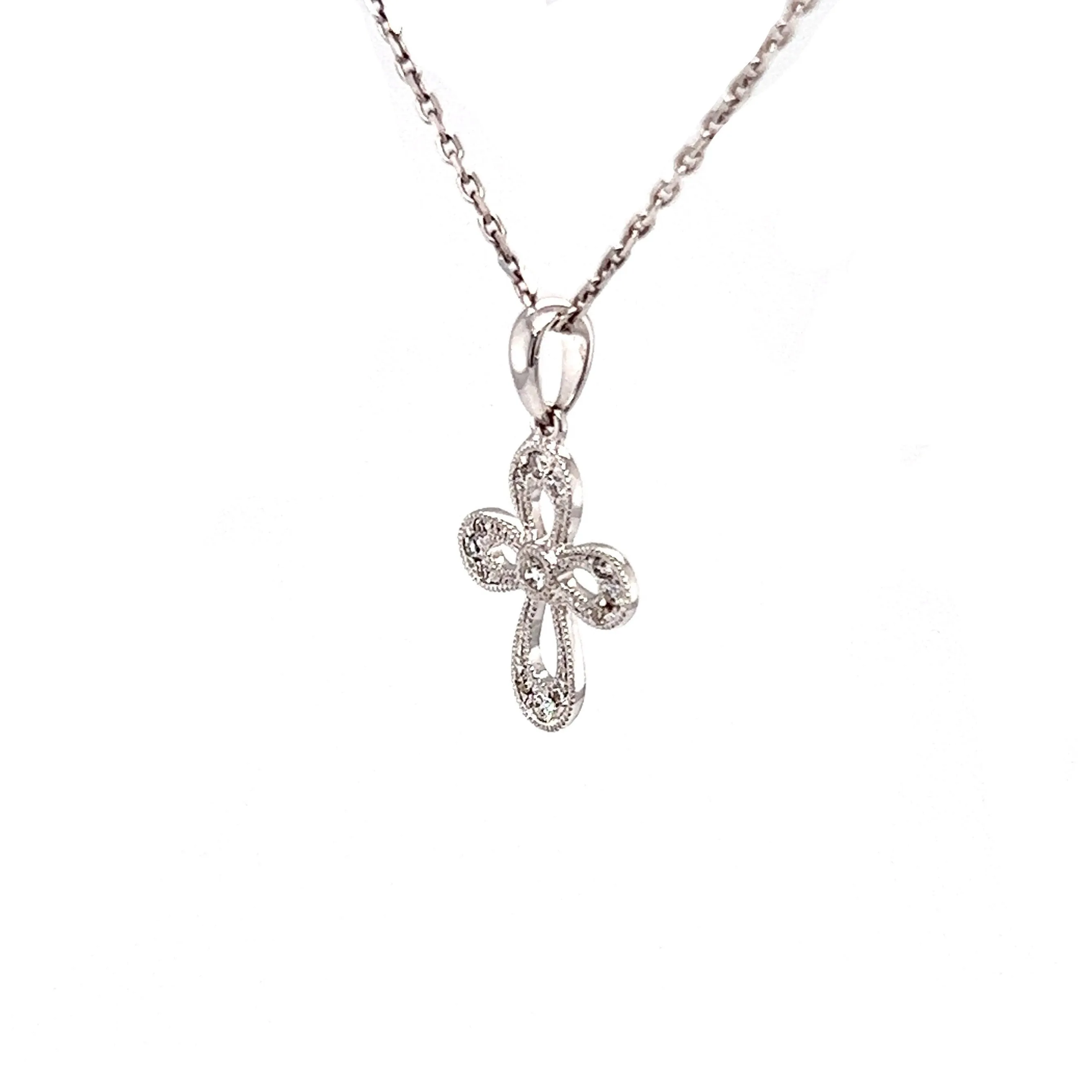 Diamond Cross with Milgrain Details in 14K White Gold