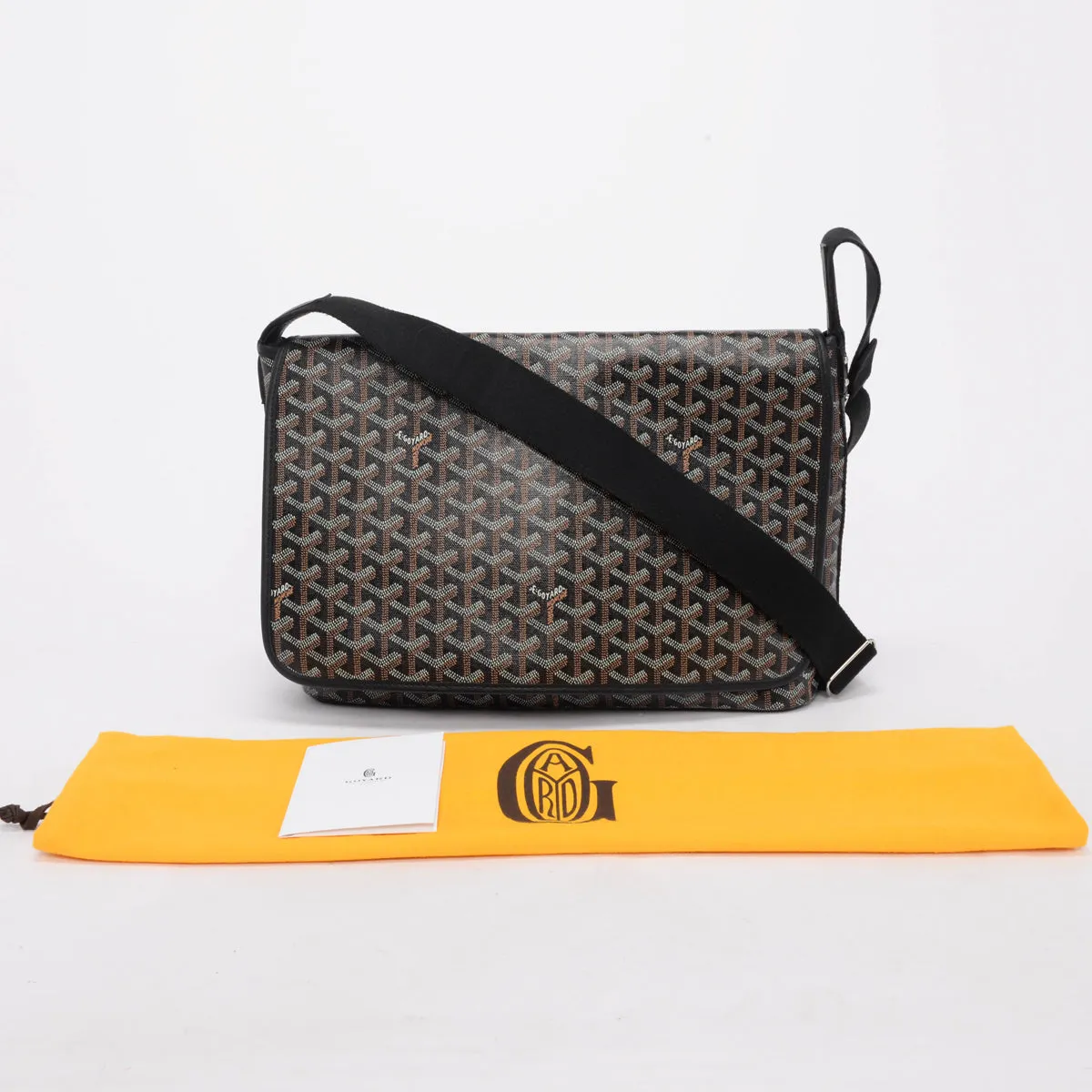 Goyard Black Goyardine Capetien MM Messenger Bag