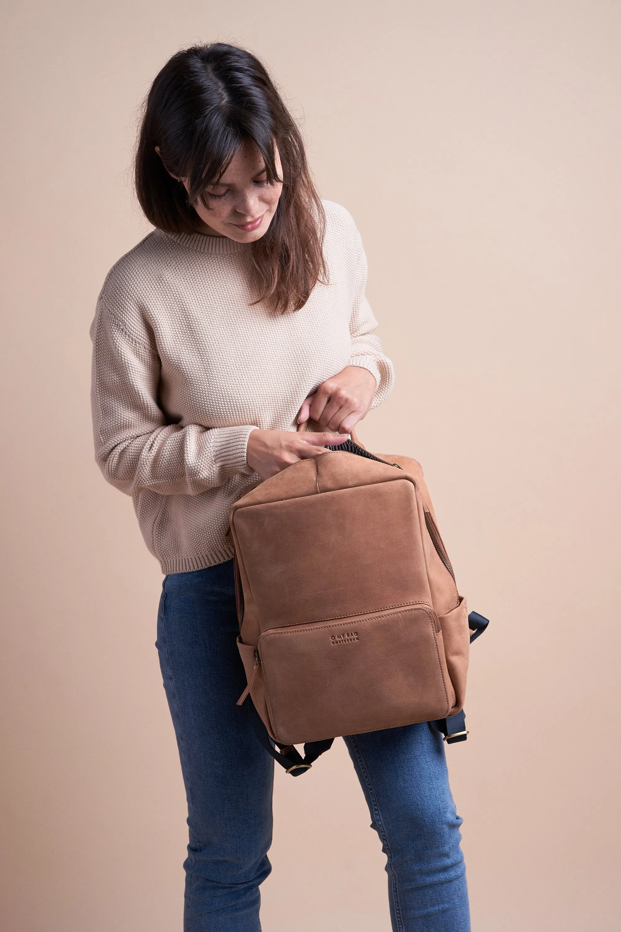 john backpack camel hunter leather