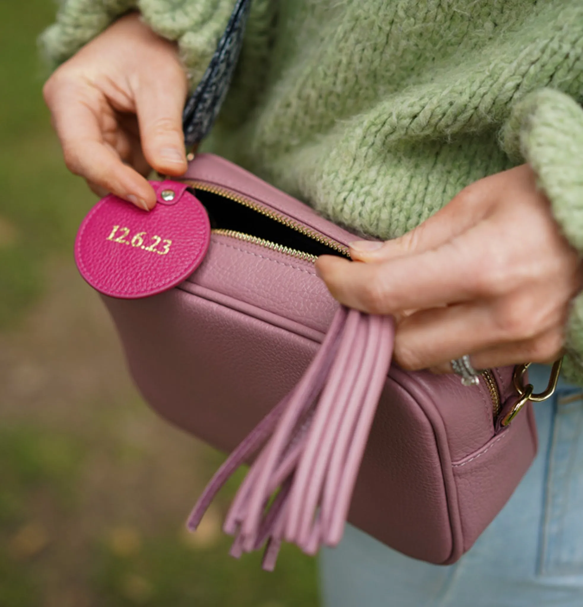 Leather Round Keyring - Gold Hardware