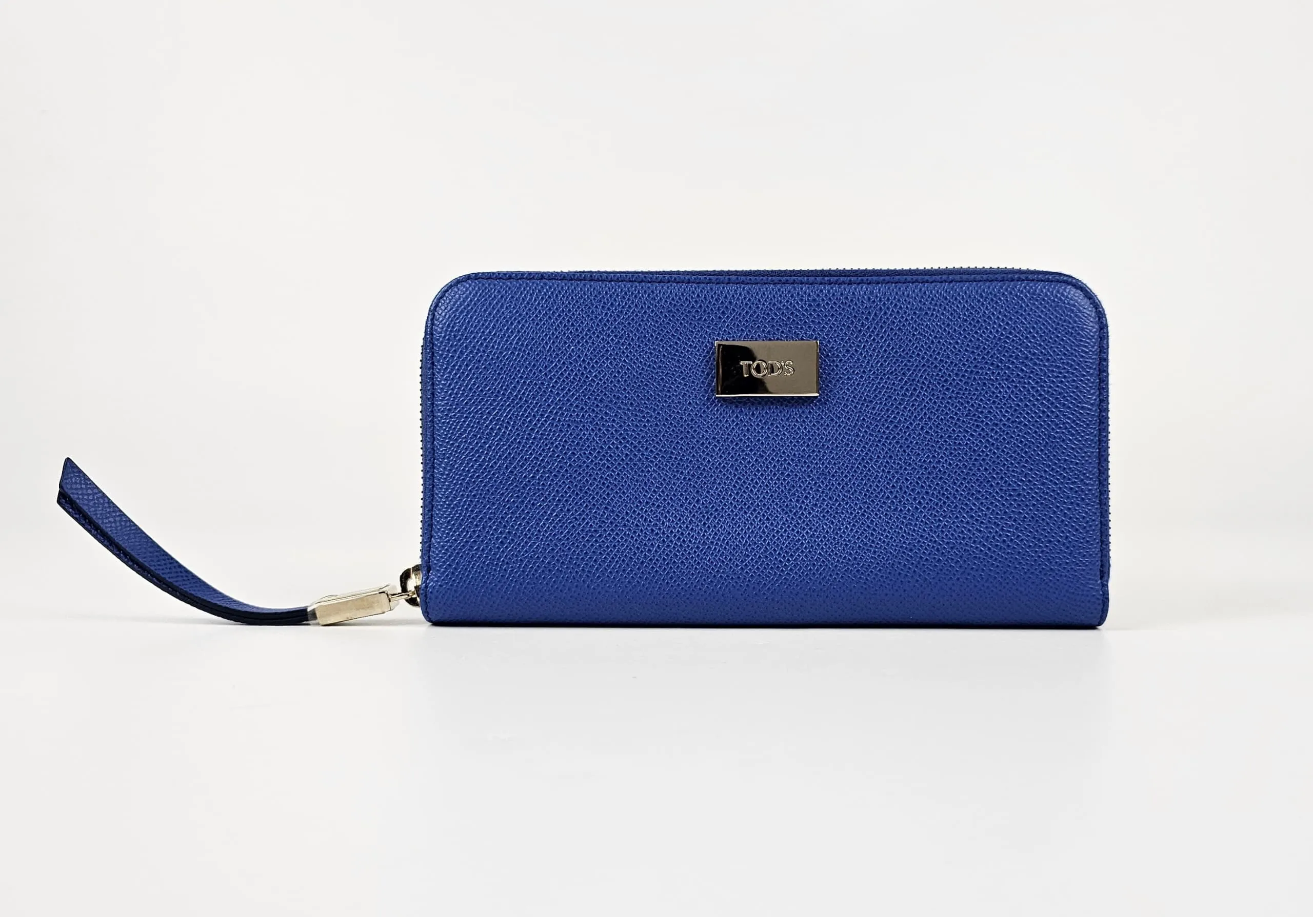 Long Zippy Wallet in Blue Leather