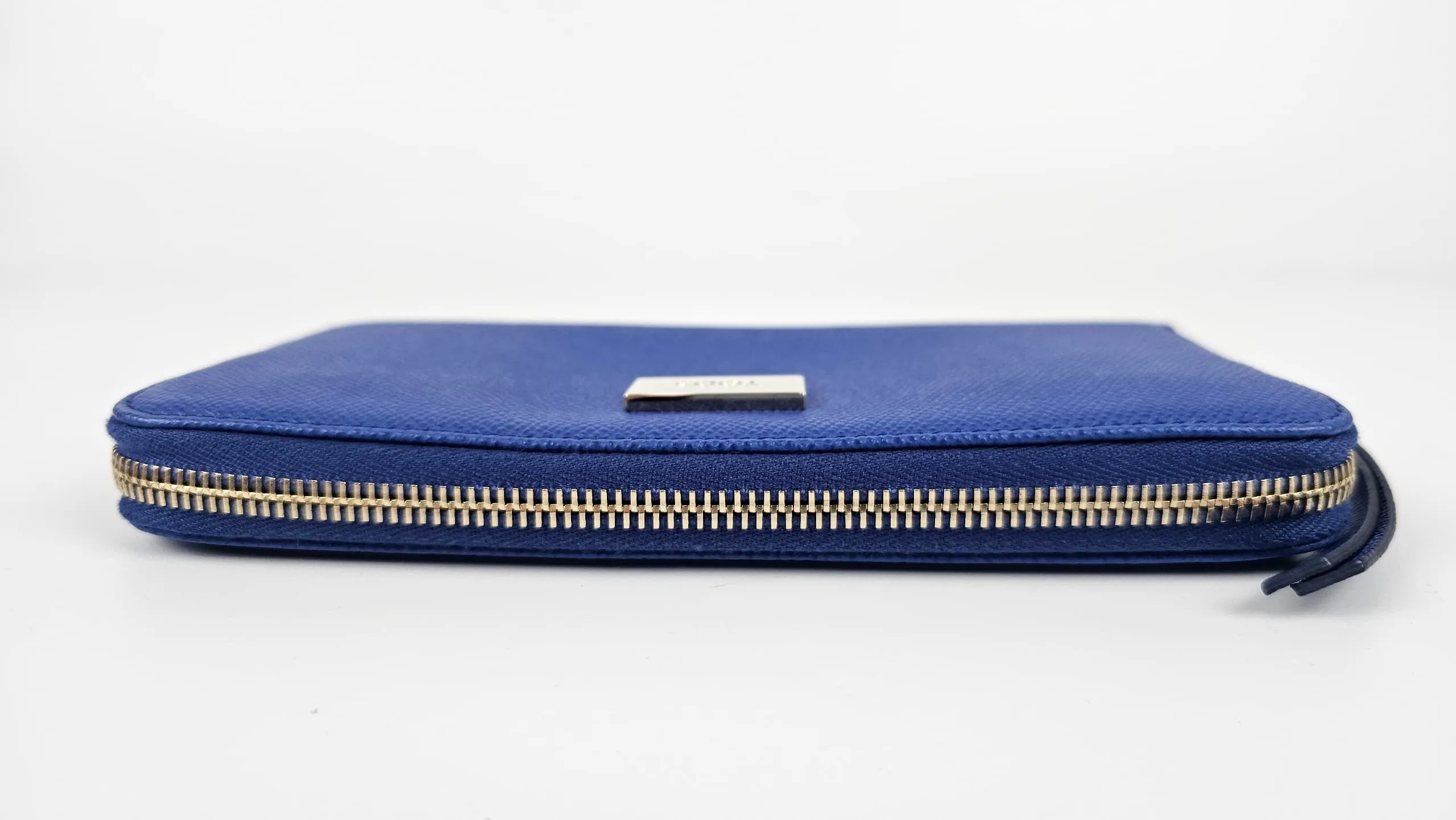 Long Zippy Wallet in Blue Leather