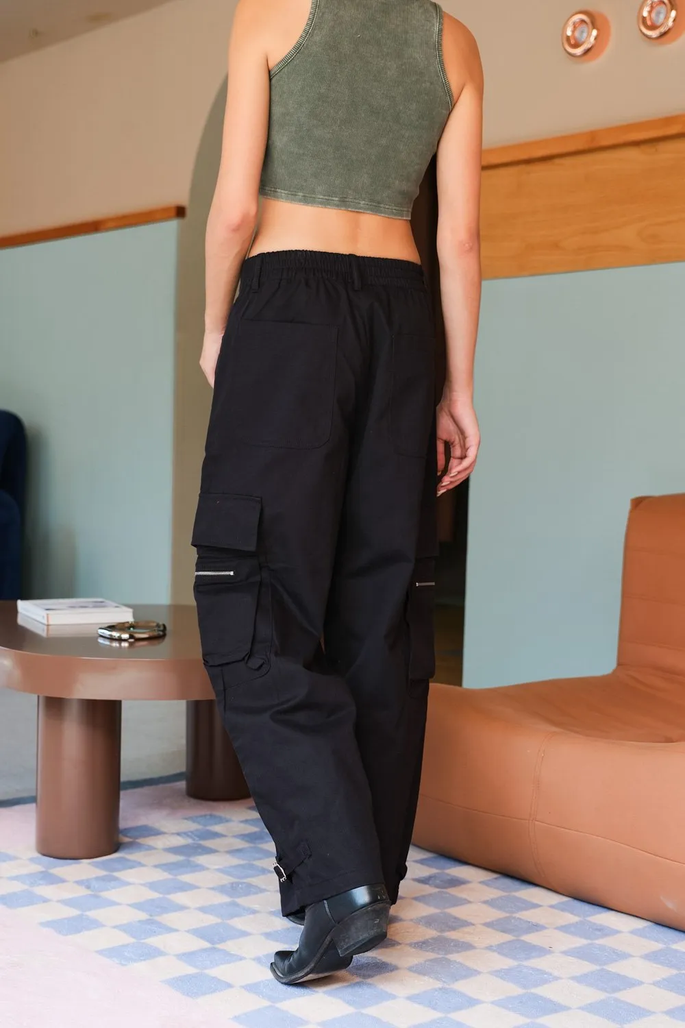 Noir Cargo Pants