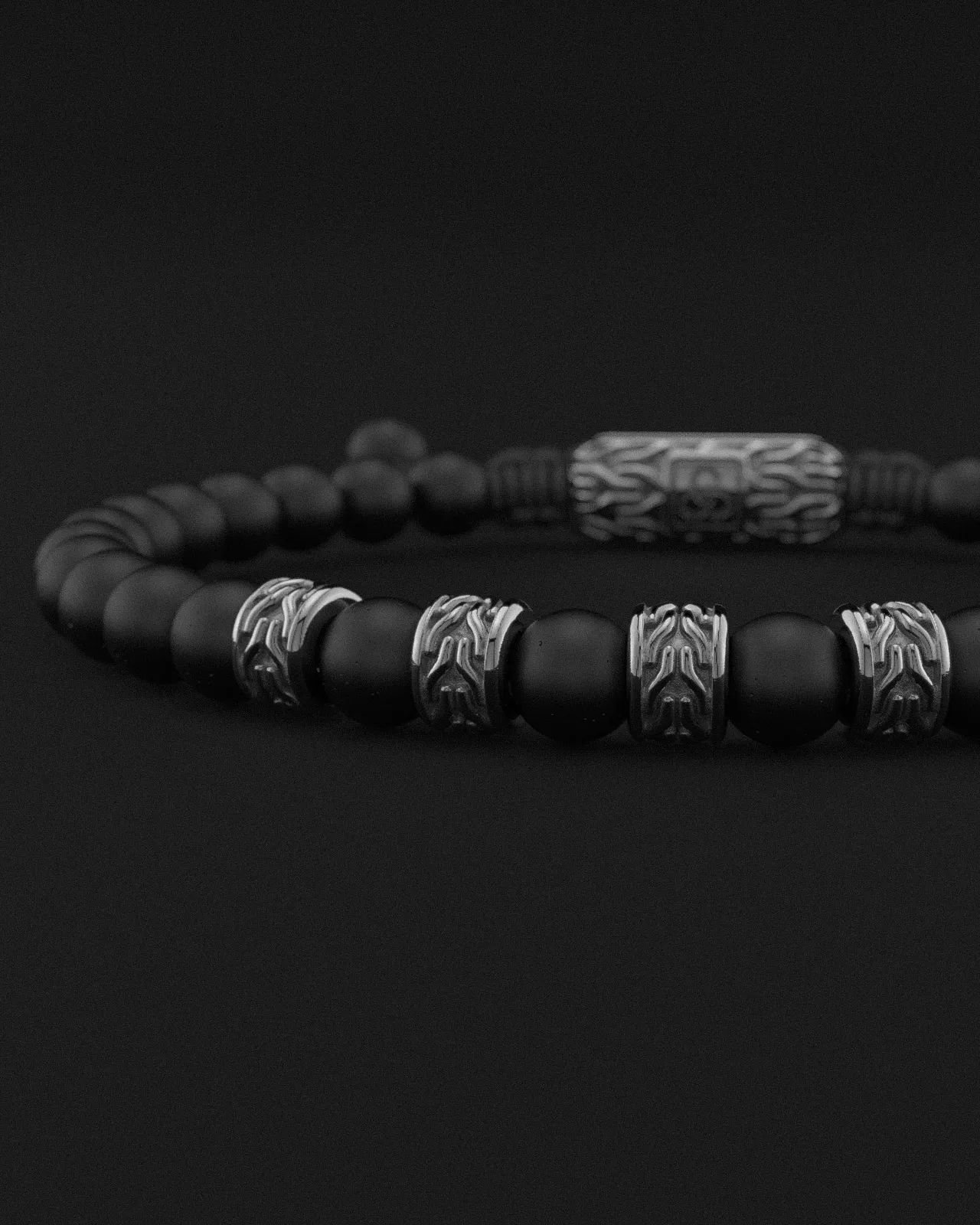 Onyx Matte Bracelet 6mm | Snake