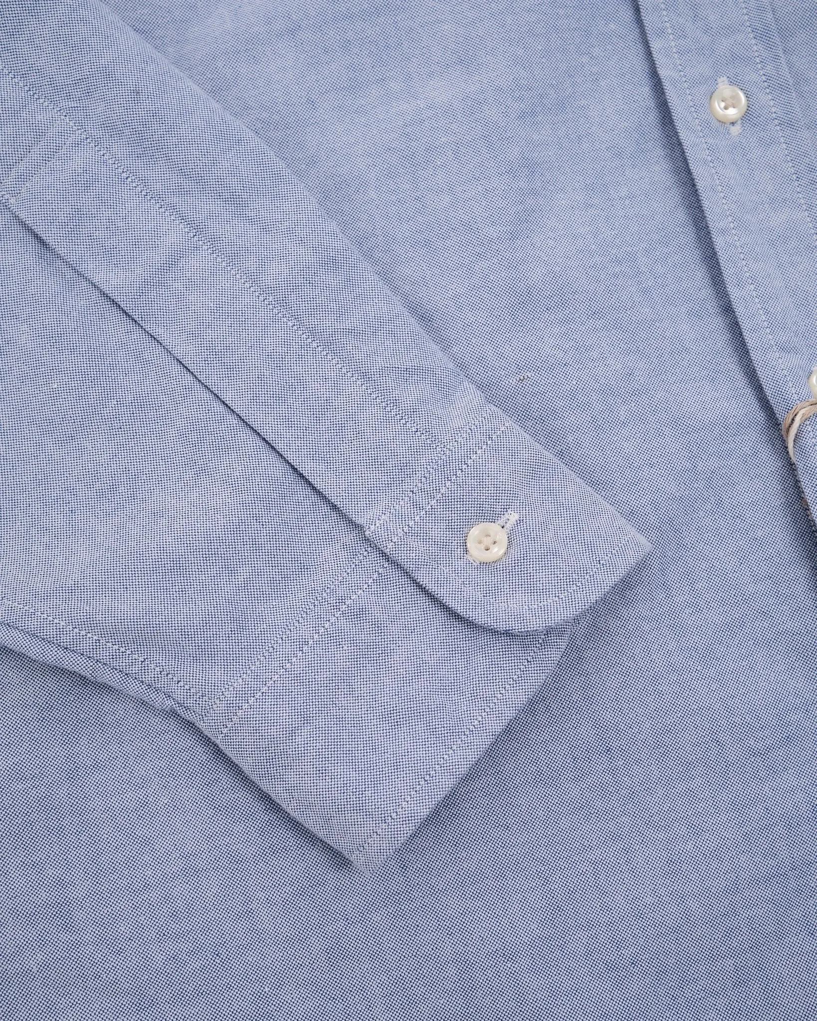 STANDARD OXFORD LIGHT BLUE BUTTON DOWN SHIRT