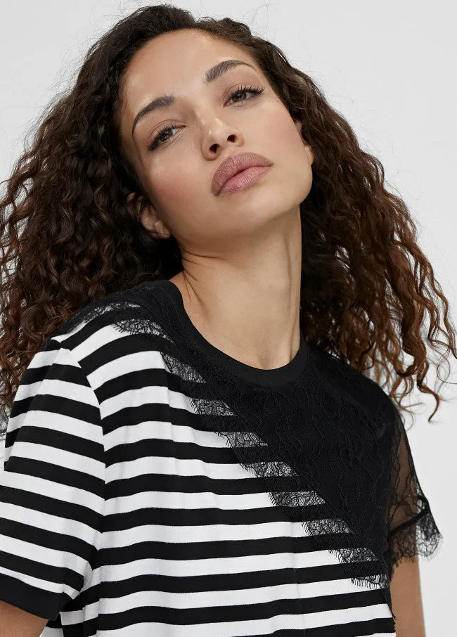 STRIPED LACE T-SHIRT (Size UK 16)