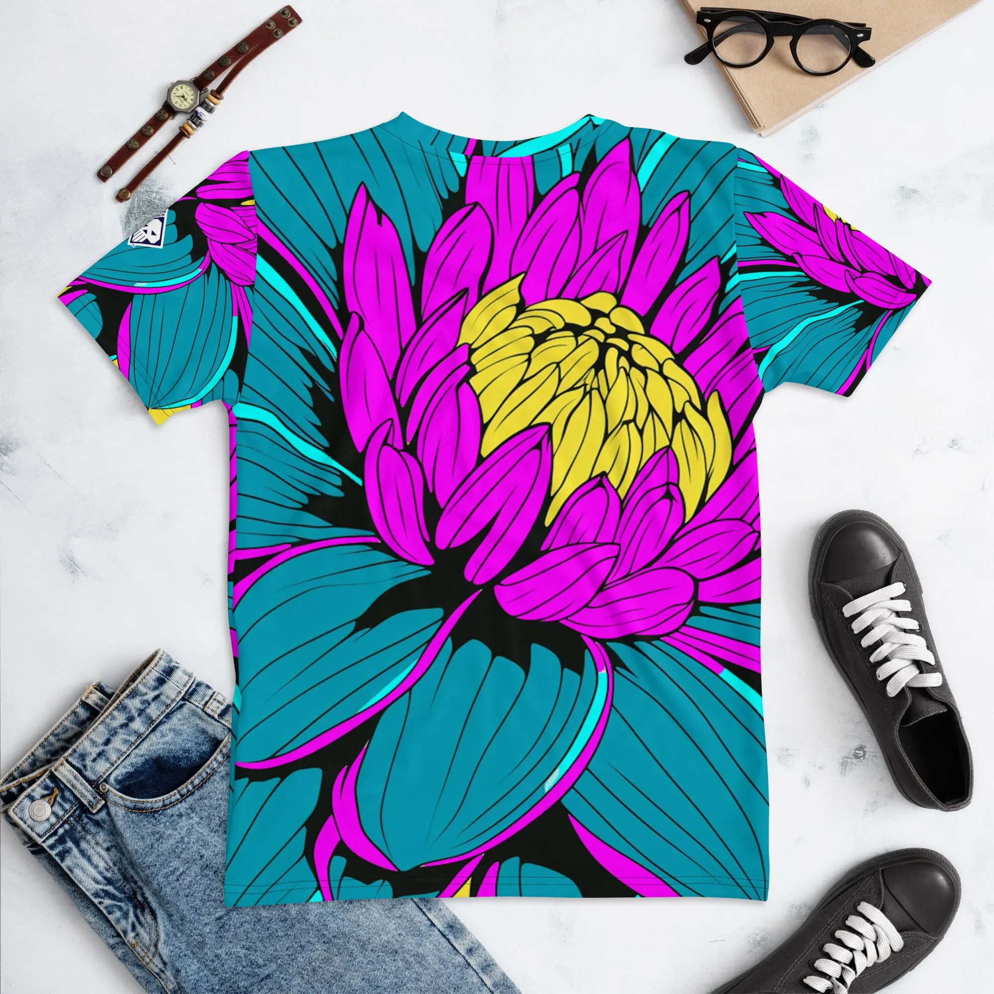 Unleash Your Inner Pop Art Fan with Women's Dahlia Print BJJ Short Sleeve Rash Guard 001