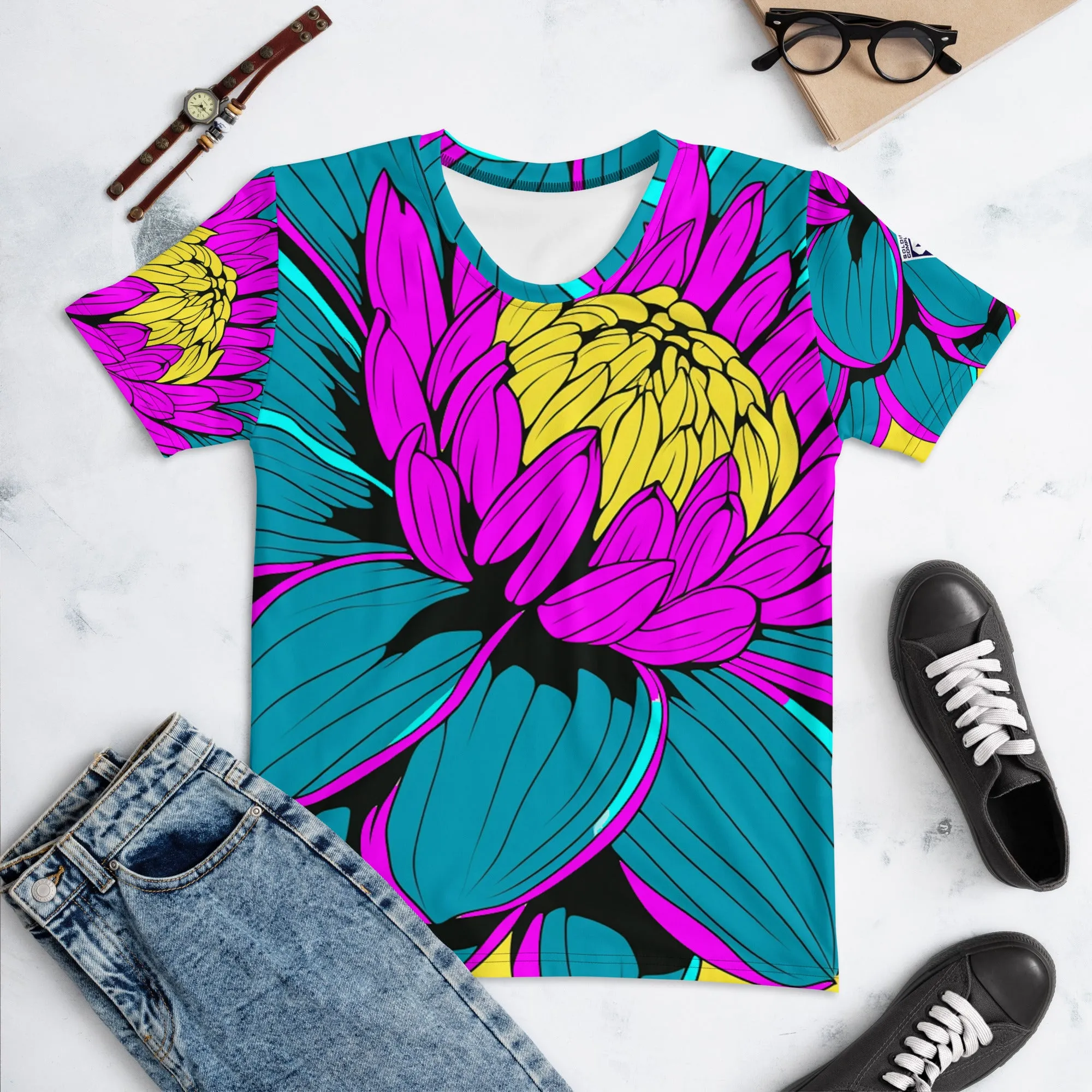 Unleash Your Inner Pop Art Fan with Women's Dahlia Print BJJ Short Sleeve Rash Guard 001