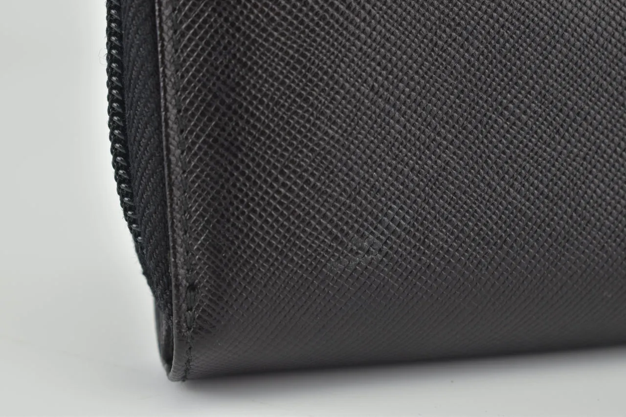 Vintage M522A Saffiano Zip Wallet in Black (Nero)